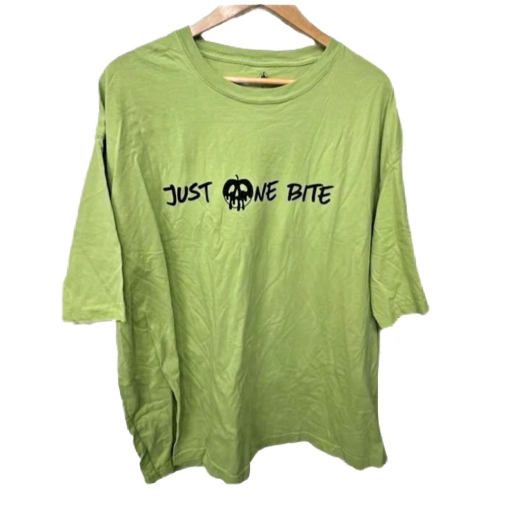 Disney Villains JUST ONE BITE Green Graphic Short Sleeve T-Shirt - Size L - NWT